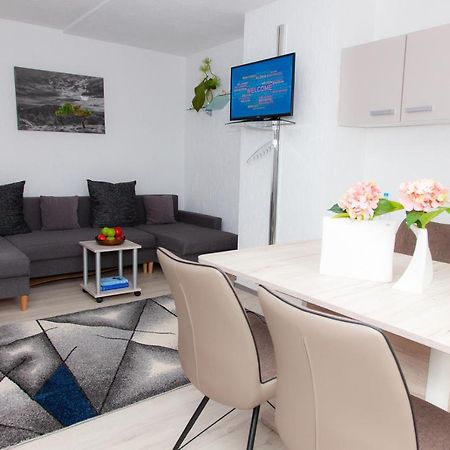 T&K Apartments Near Messe Fair Trade Duesseldorf Und Airport 3A Дуйсбург Екстериор снимка